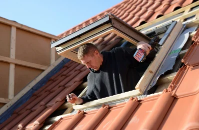 Pose de fenêtres de toit Velux à Peray